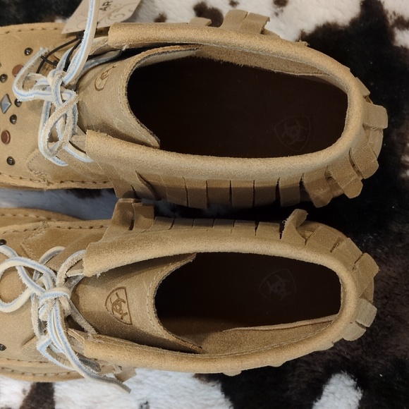 NWT Ariat Women's leather Chukka Tan Fringe Shoe size 10 B Med - Picture 5 of 11